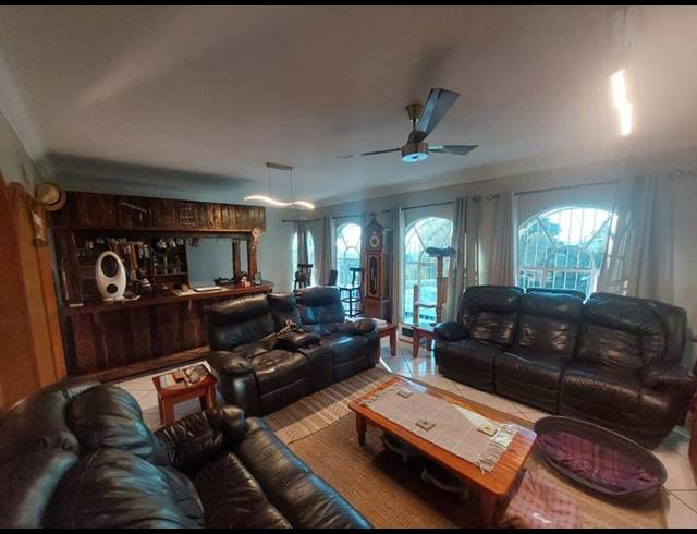 4 BEDROOM HOUSE FOR SALE IN MAGALIESKRUIN